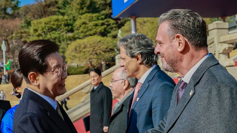 Carlos Fávaro e Fernando Haddad na Coréia do Sul