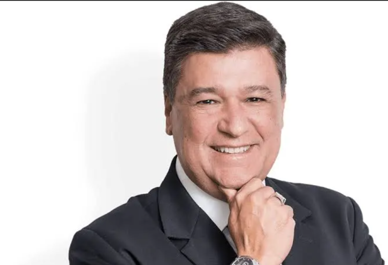 Carlos Viana tem cara de bom moço: "Sepulcro caiado"