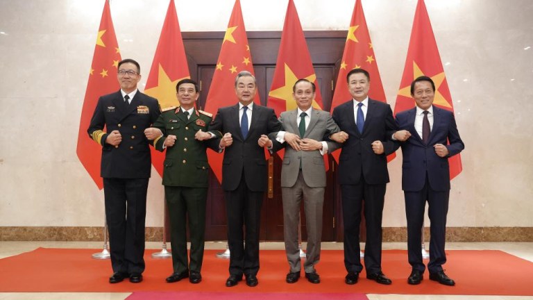 Reunião ministerial do diálogo estratégico "3+3" China-Vietnã é realizada no Vietnã