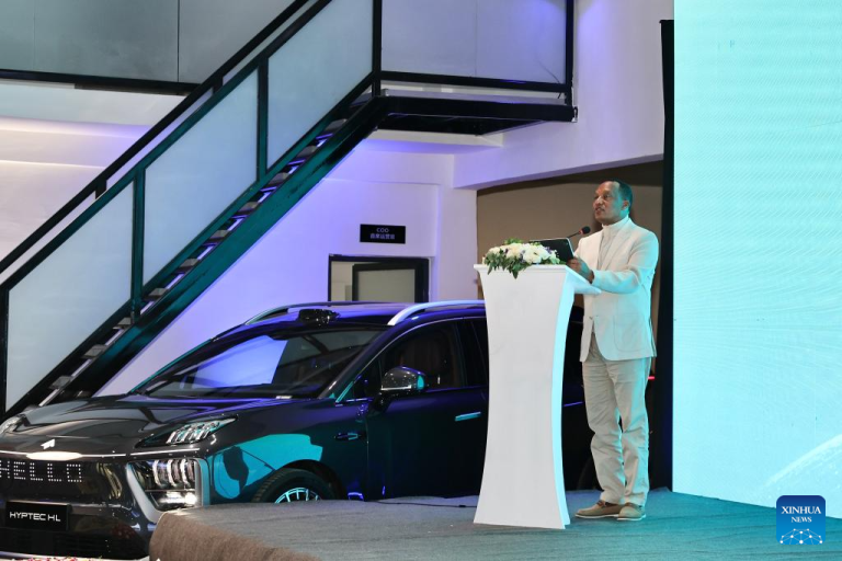 Montadora chinesa GAC ​​apresenta quatro modelos de veículos elétricos no mercado etíope