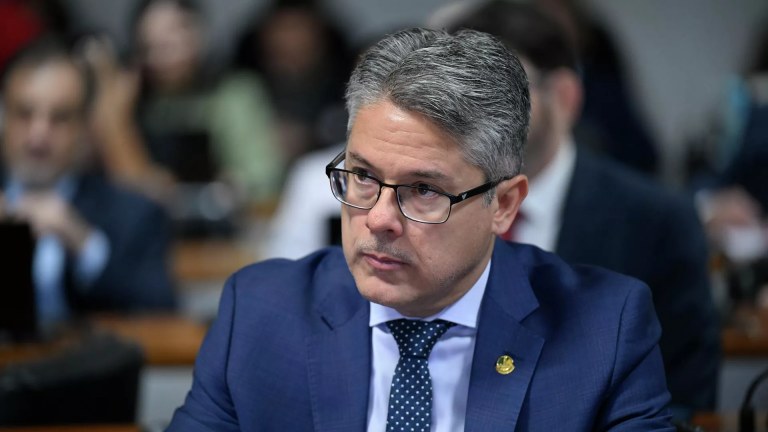 Senador Alessandro Vieira