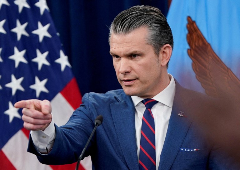 Pete Hegseth no Pentágono 
 2/3/2026   REUTERS/Elizabeth Frantz