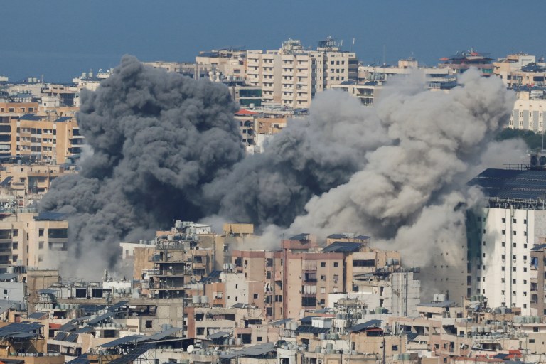 Fumaça sobe após ataque de Israel a Beirute, no Líbano
04/03/2026 REUTERS/Claudia Greco