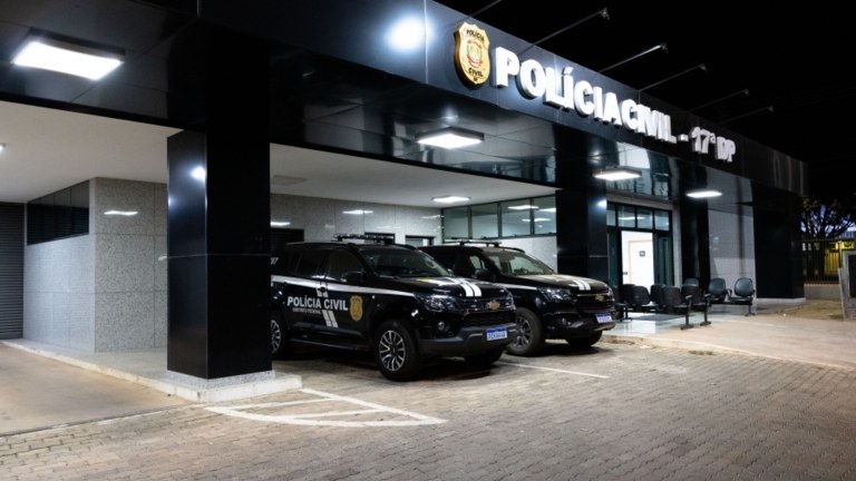 Viaturas da Polícia Civil