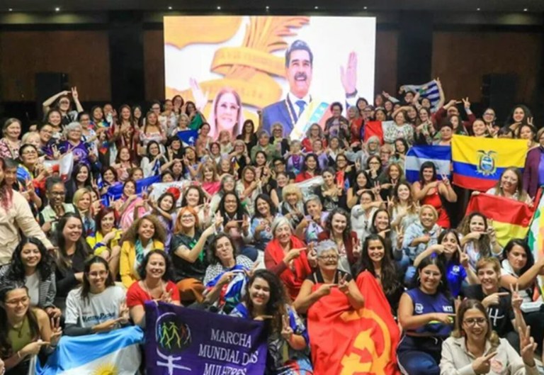Encontro internacionalista de mulheres na Venezuela