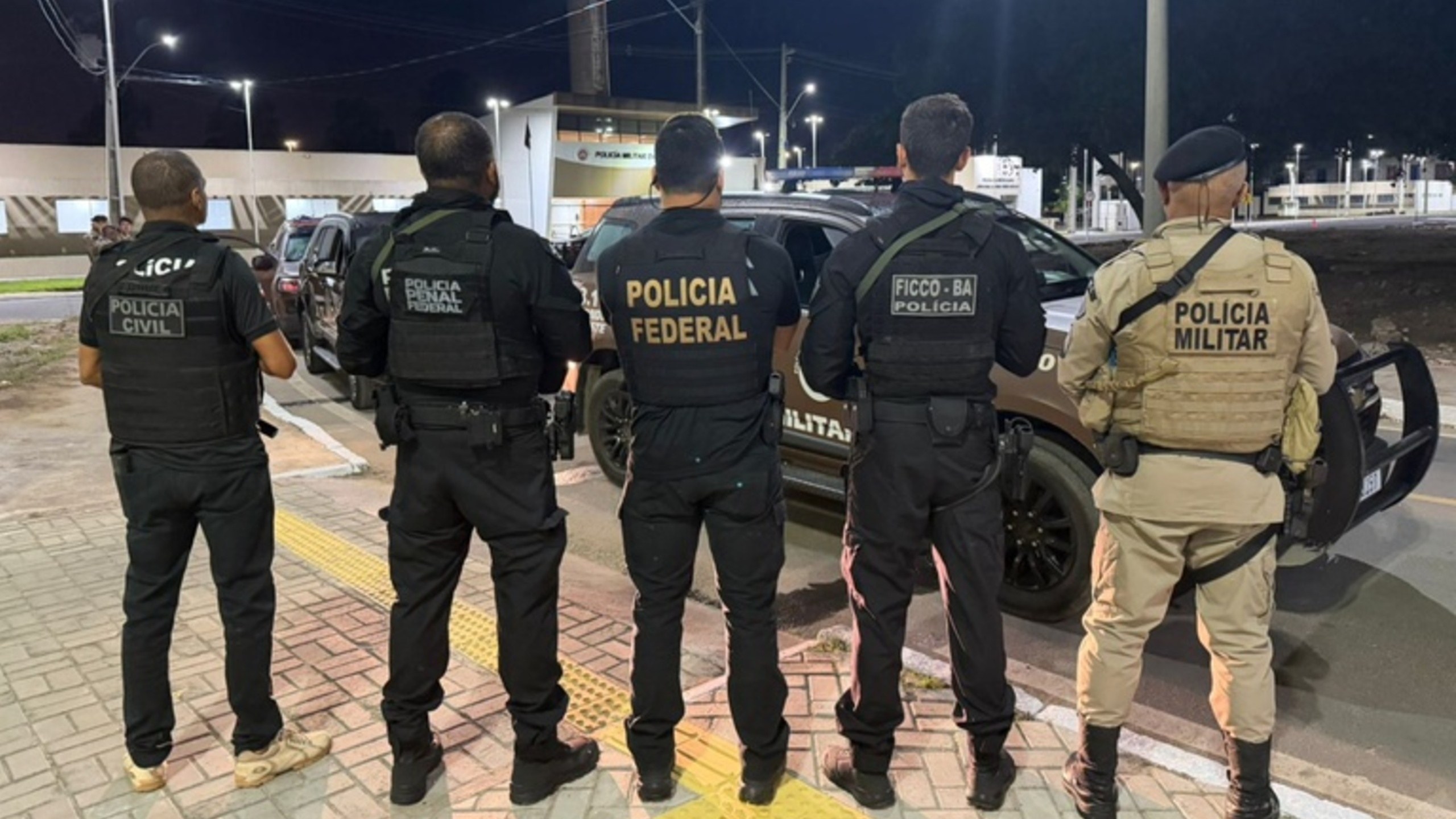 Agentes policiais