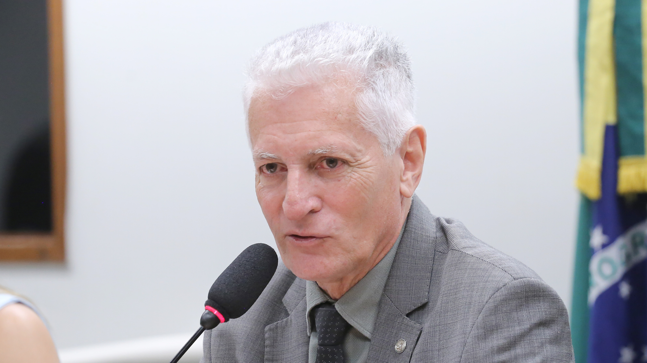 Rogério Correia