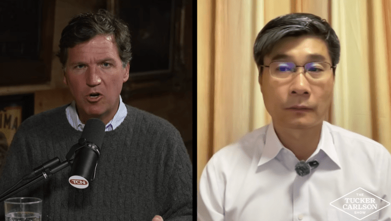 Jiang Xueqin concede entrevista a Tucker Carlsoon