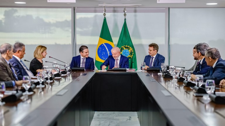 Hugo Motta, Lula e Wellington César Lima e Silva