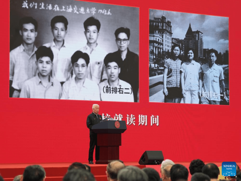 Universidade Jiao Tong de Shanghai celebra 130 anos de história