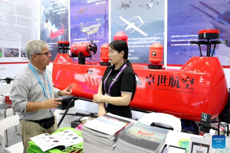 Drones na Feira de Cantão evidenciam avanços da economia de baixa altitude
