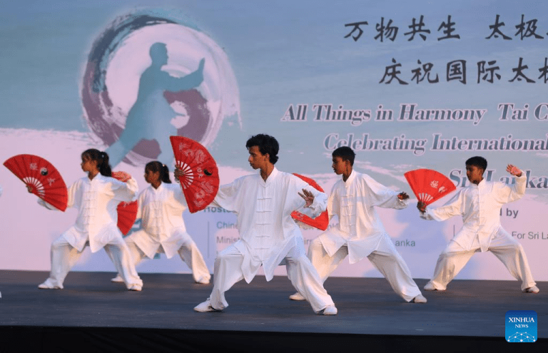 Campanha promocional é realizada no Sri Lanka para celebrar o Dia Internacional do Taijiquan