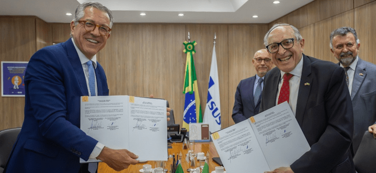 Ministro da Saúde, Alexancre Padilha, e secretário  da Saúde do México,  David Kershenobich Stalnikowitz