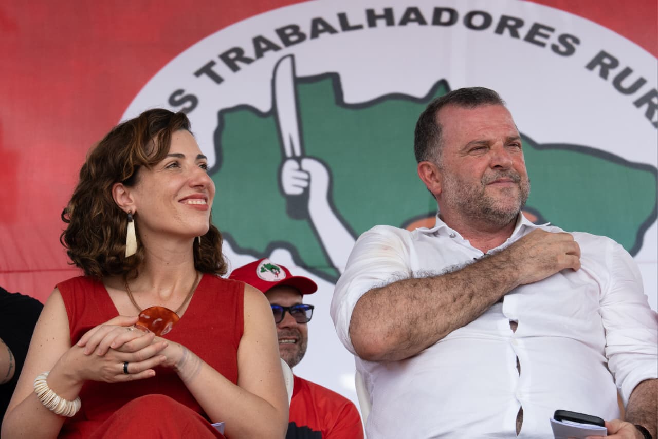 Ministra do MDA, Fernanda Machiavelli, e presidente do Incra, César Aldrighi, durante o ato em Eldorado dos Carajás
