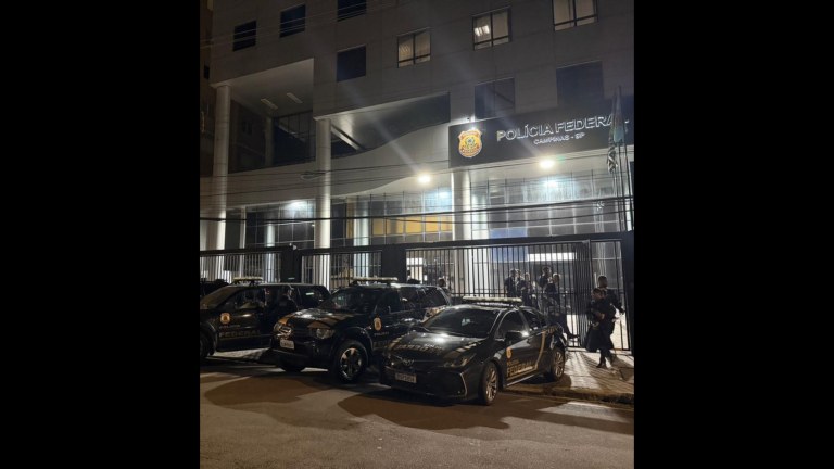 Viaturas da Polícia Federal