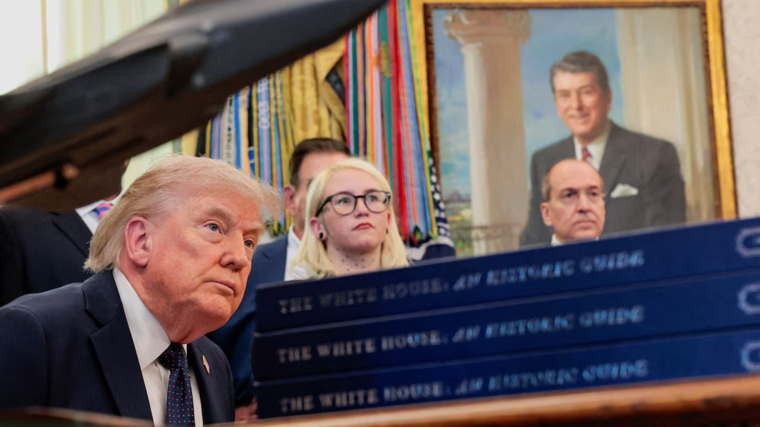 O presidente dos Estados Unidos, Donald Trump, participa de um evento sobre acessibilidade a cuidados de saúde no Salão Oval da Casa Branca, em Washington, D.C., EUA, em 23 de abril de 2026
