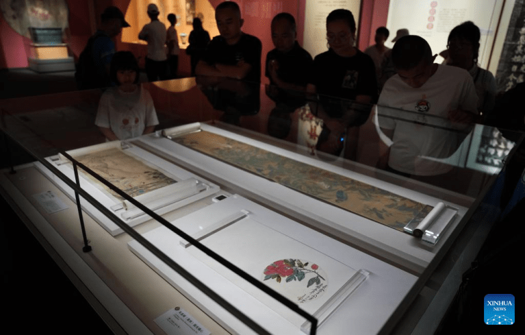 Cidade chinesa de Haikou recebe exposição cultural temática de lichia