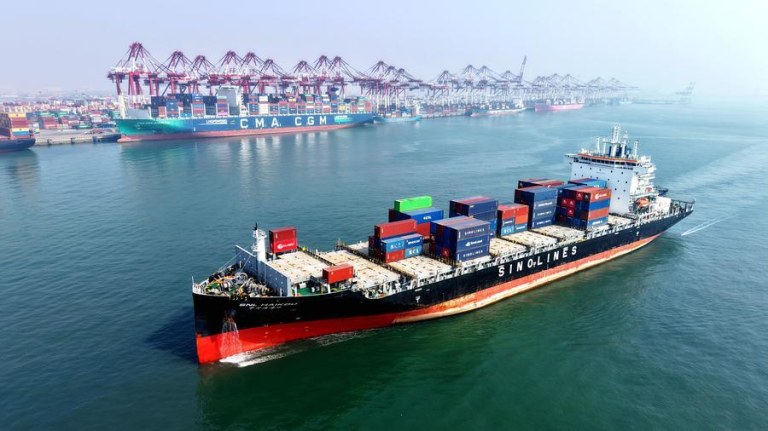(Multimídia) Comércio exterior da China mantém crescimento sólido com resiliência sustentada
