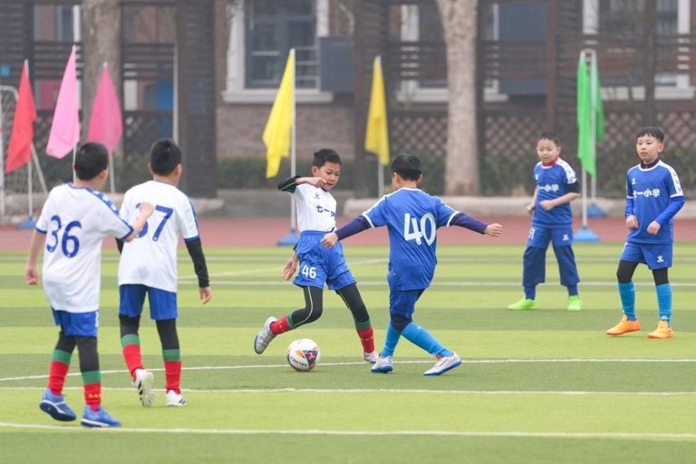 (Multimídia) China destina US$ 73 milhões para impulsionar futebol escolar