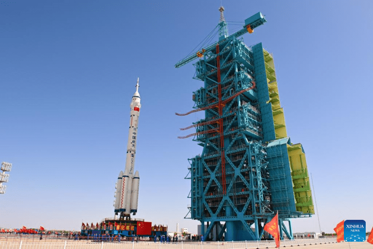 China se prepara para lançar nave espacial tripulada Shenzhou-23