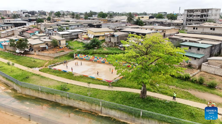 Destaque: Projeto de drenagem construído pela China transforma comuna propensa a inundações na Costa do Marfim