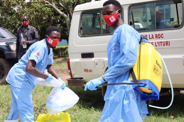 Clínicas precárias, desconfiança e insegurança sobrecarregam resposta ao ebola no leste da República Democrática do Congo