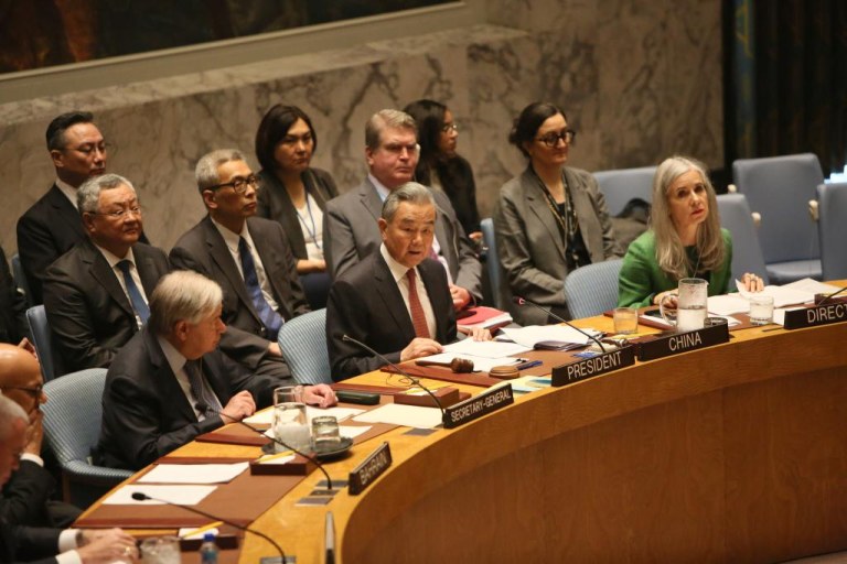 Chanceler chinês destaca contribuições da China para a causa da ONU