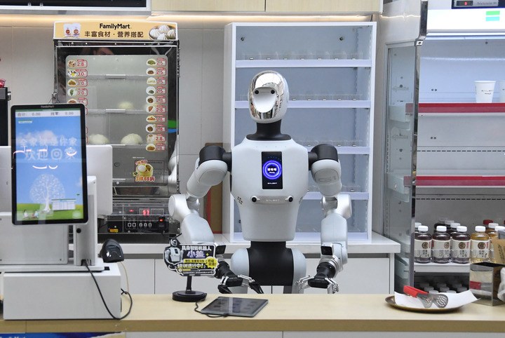 (Multimídia) China lança sistema de "ID digital" para regular o crescente setor de robôs humanoides