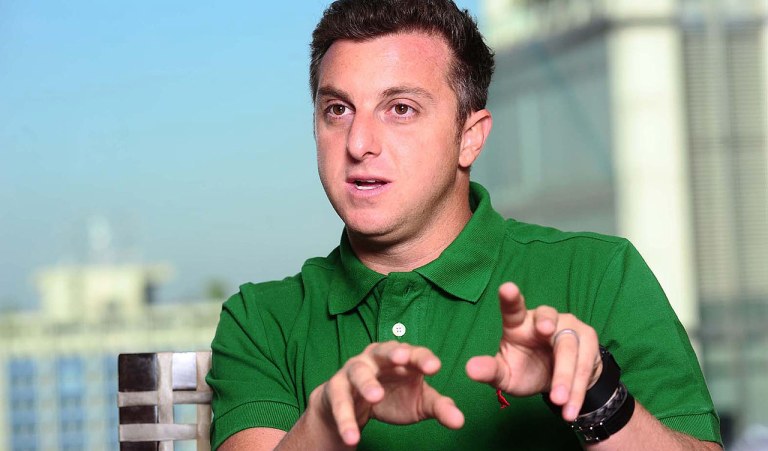 Luciano Huck, apresentador do programa "Caldeir„o do Huck", da Rede Globo.