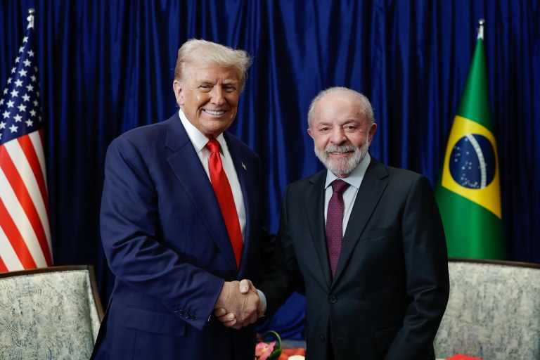 Kuala Lampur, Malásia - 26/10/2025 - Presidente Luiz Inácio Lula da Silva durante encontro com o presidente dos Estados Unidos, Donald Trump, durante o 47ª Cúpula da Associação de Nações do Sudeste Asiático-ASEAN