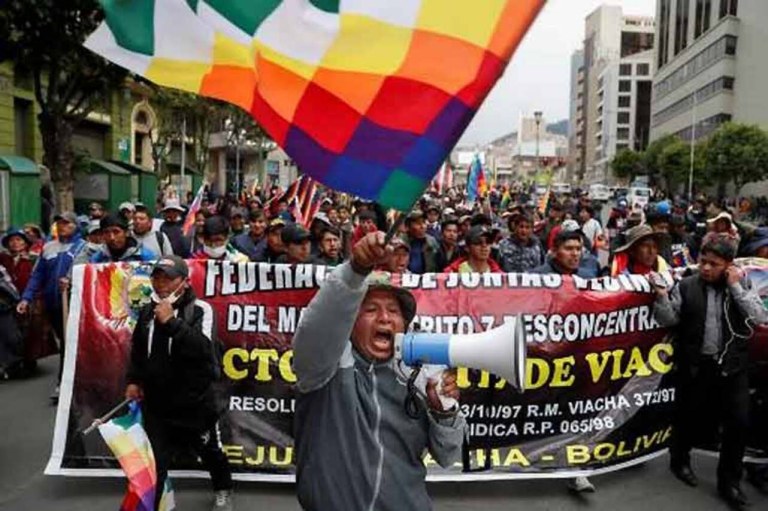 Trabalhadores realizam manifestação de protesto na Bolívia