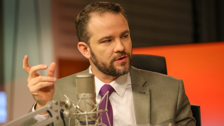 O ministro da Fazenda, Dario Durigan, participa do programa Bom Dia, Ministro
