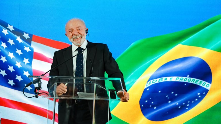 Presidente Lula durante coletiva de imprensa nos EUA