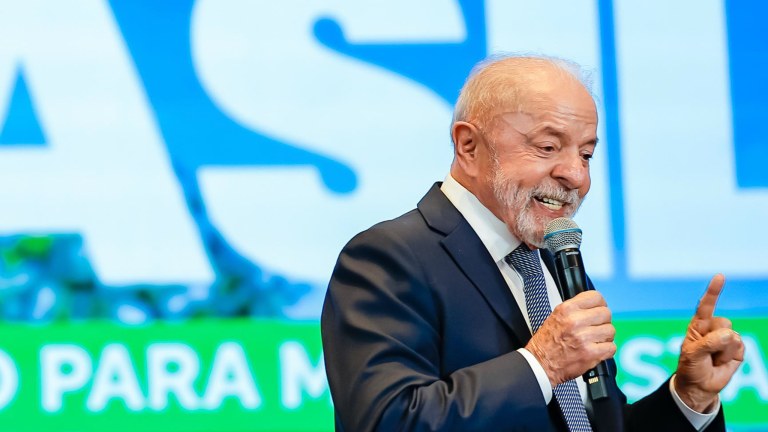 19.05.2026 - Presidente da República, Luiz Inácio Lula da Silva, durante cerimônia alusiva ao lançamento do Move Aplicativos – linha de crédito para motoristas de aplicativo e taxistas, na Casa de Portugal, no bairro da Liberdade. São Paulo - SP.