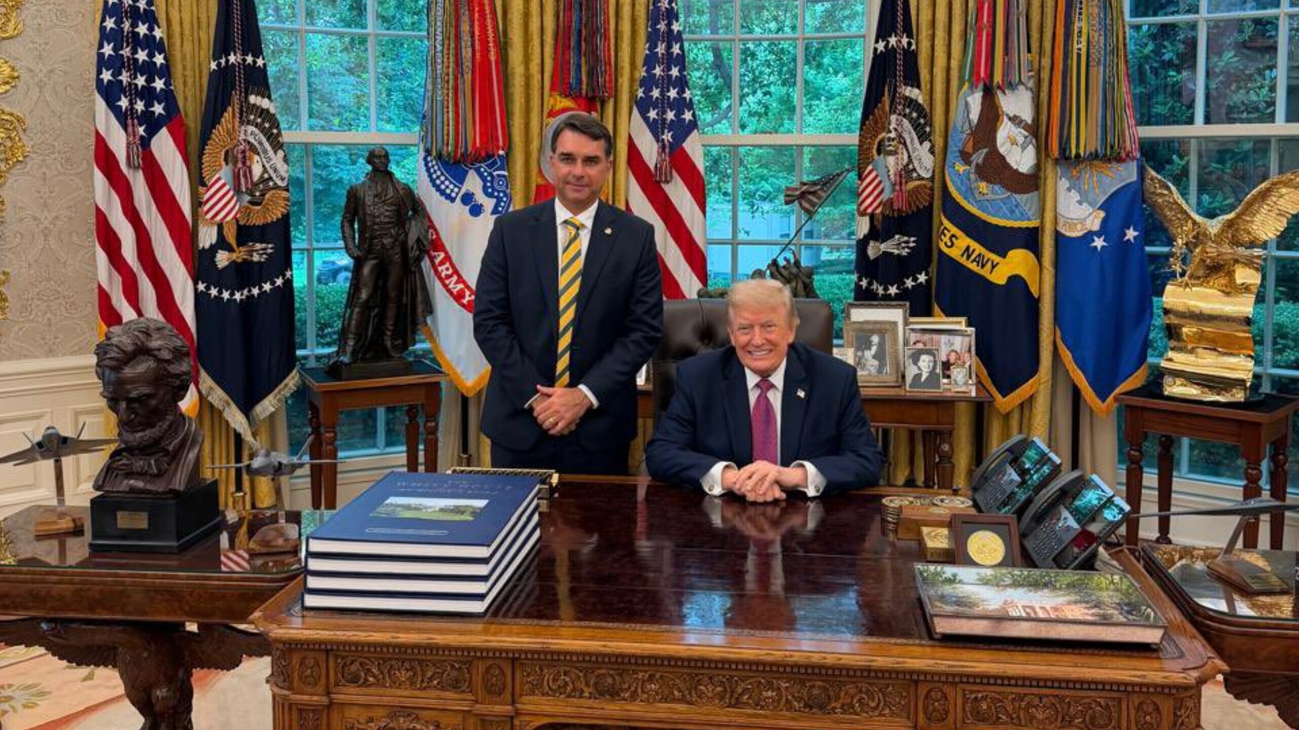 Flávio Bolsonaro e Donald Trump