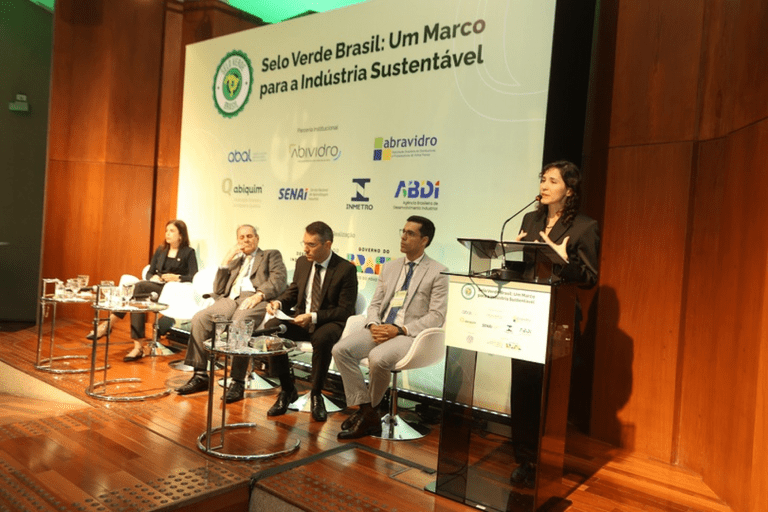 Programa do MDIC amplia certificação sustentável e fortalece competitividade da indústria brasileira