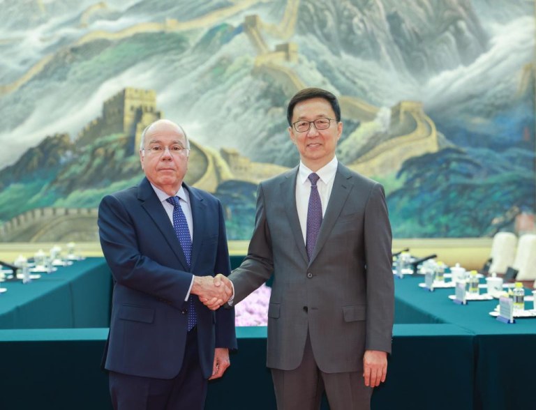 Vice-presidente chinês reúne-se com chanceler brasileiro
