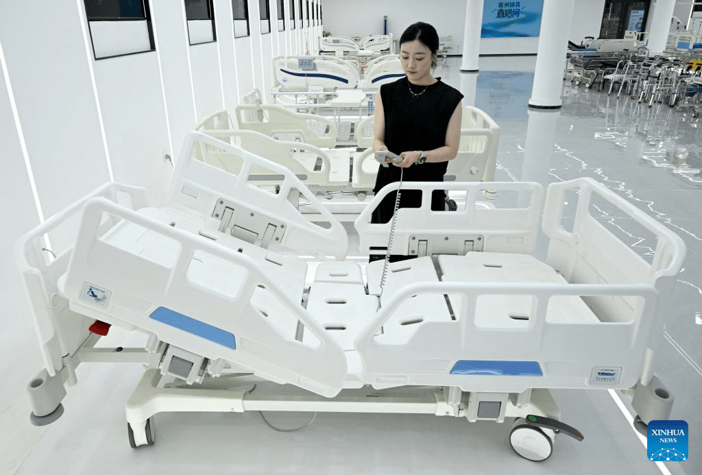 Mais de 300 fabricantes impulsionam setor de dispositivos médicos no Distrito de Jizhou, na província chinesa de Hebei