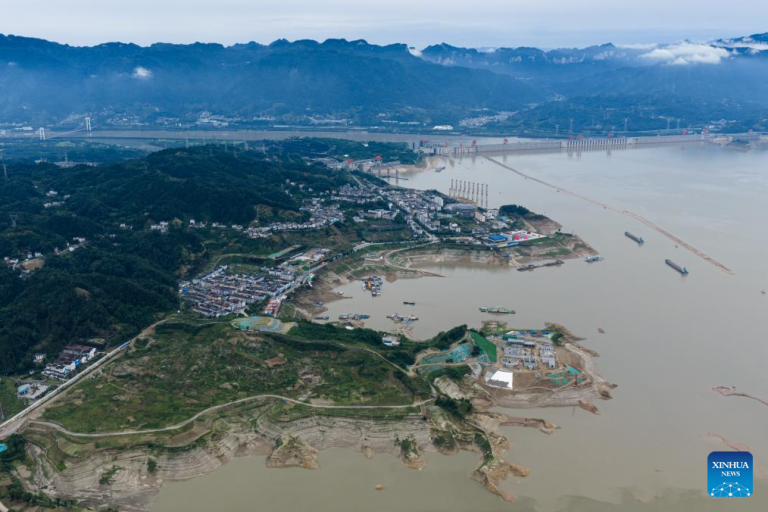 China começa a construir nova hidrovia nas Três Gargantas com maior eclusa fluvial do mundo
