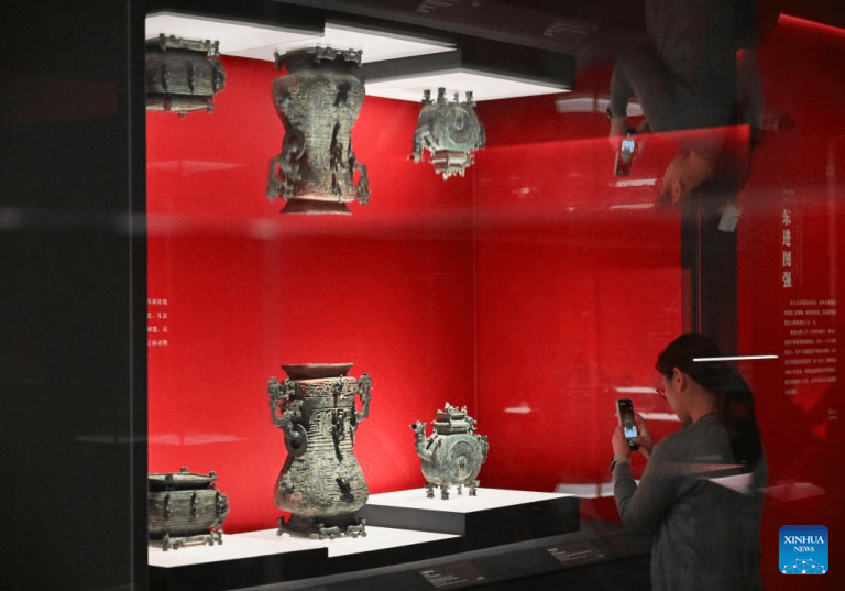 Confira a prévia de imprensa da grande exposição de tesouros da Dinastia Qin no Museu de Shanghai
