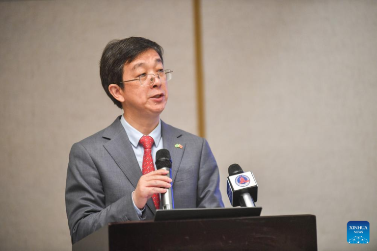 Especialistas defendem fortalecimento da cooperação China-África em energia em meio à crise no Oriente Médio