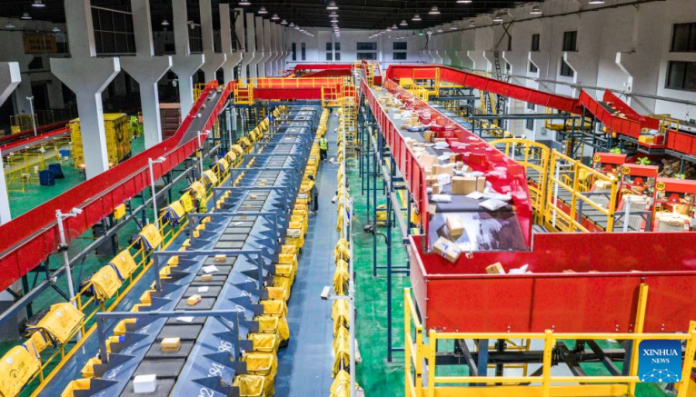 Empresas chinesas de e-commerce e logística se preparam para o festival de compras online "618"