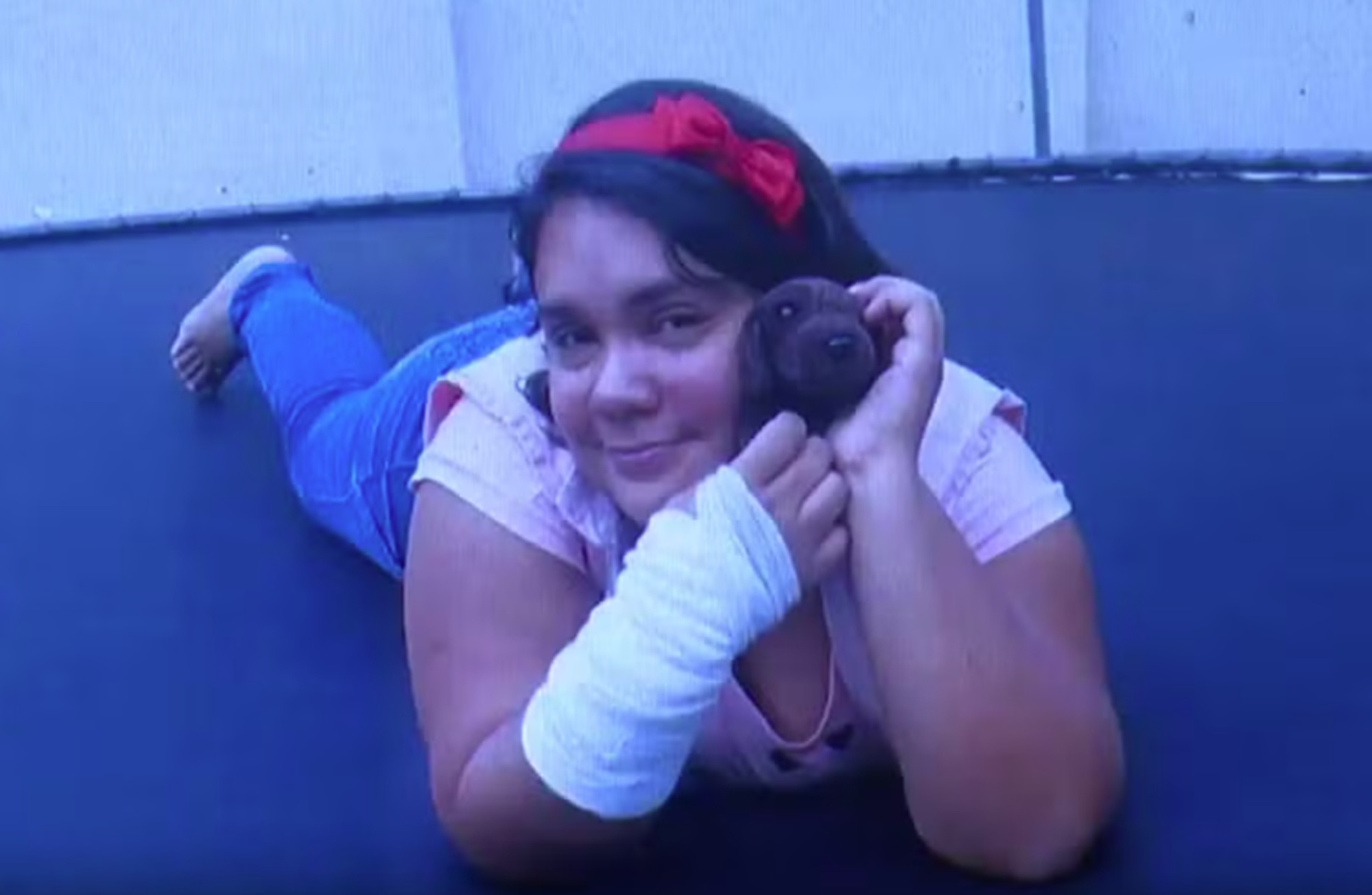 Amanda Maria Souza de Oliveira em imagem cedida pela assistente social Delma Soares, se passando por uma adolescente de 12 anos.