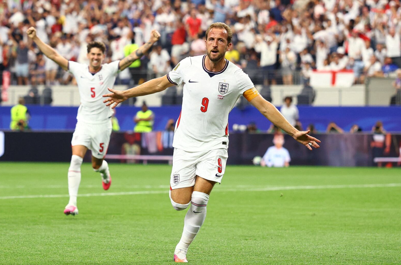 O atacante inglês Harry Kane celebra gol contra a Croácia