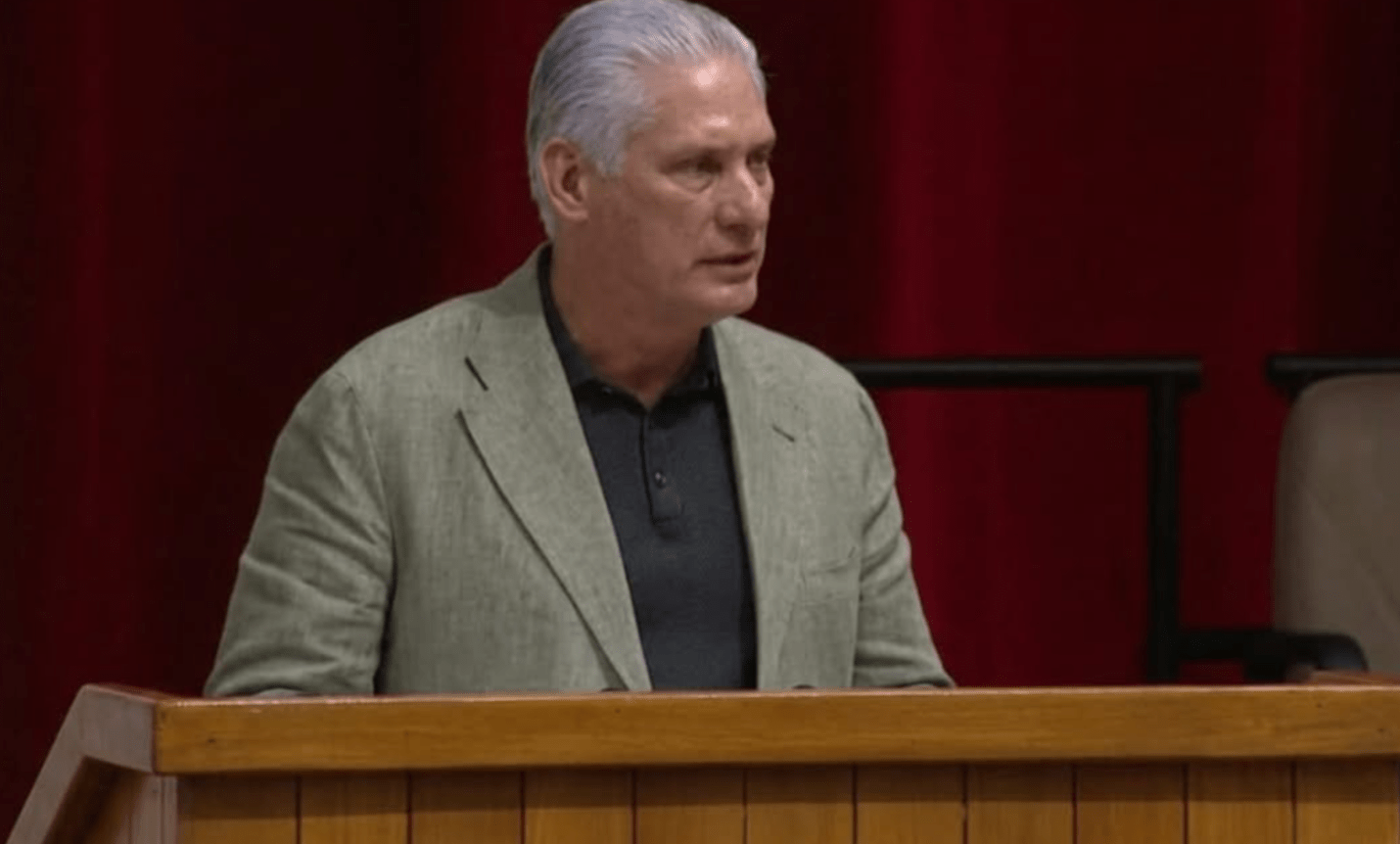 Presidente de Cuba, Miguel Díaz-Canel, em pronunciamento perante a Assembleia do Poder Popular