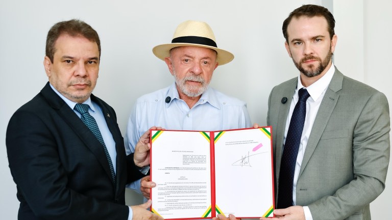 Wellington César Lima e Silva, Lula e Dario Durigan