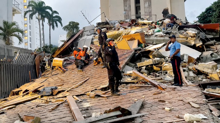 Área atingida por terremoto na Venezuela