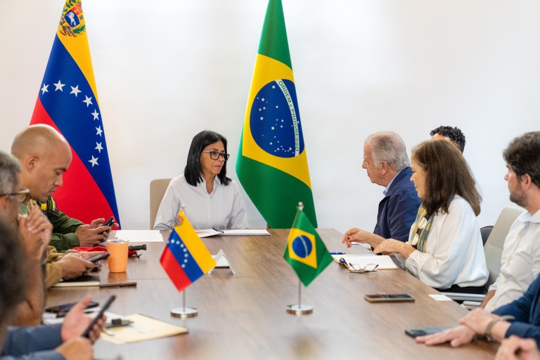 Delcy Rodríguez e José Múcio