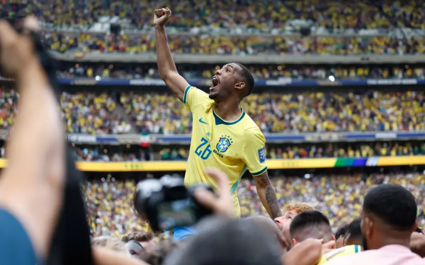 Rayan ganha espaço com Ancelotti e segue invicto em 2026