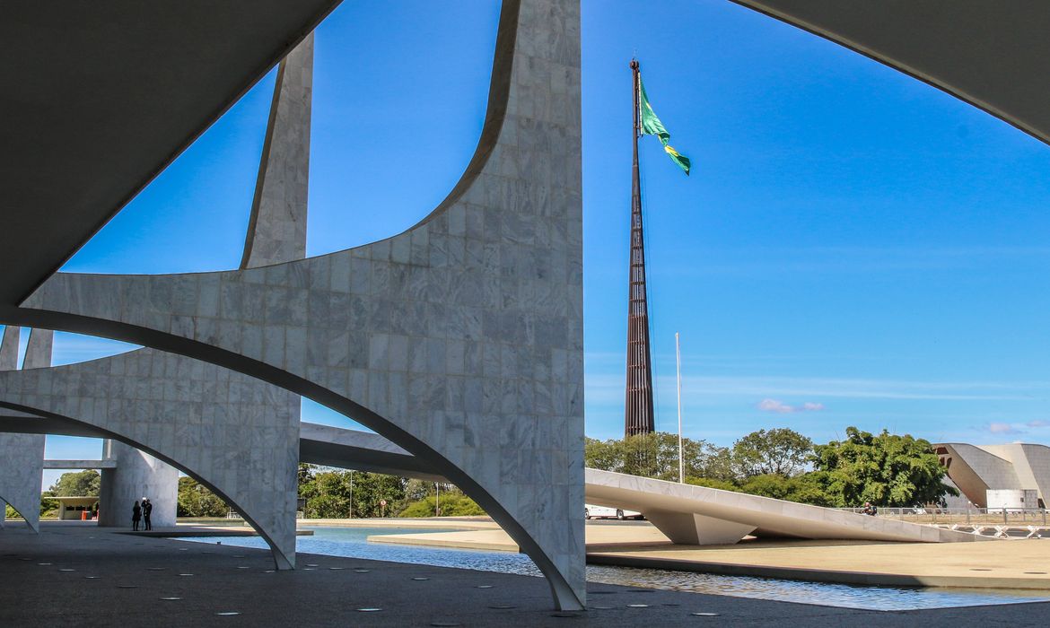 Planalto monta “mapa do caminho”, mas avalia que EUA devem aplicar novo tarifaço